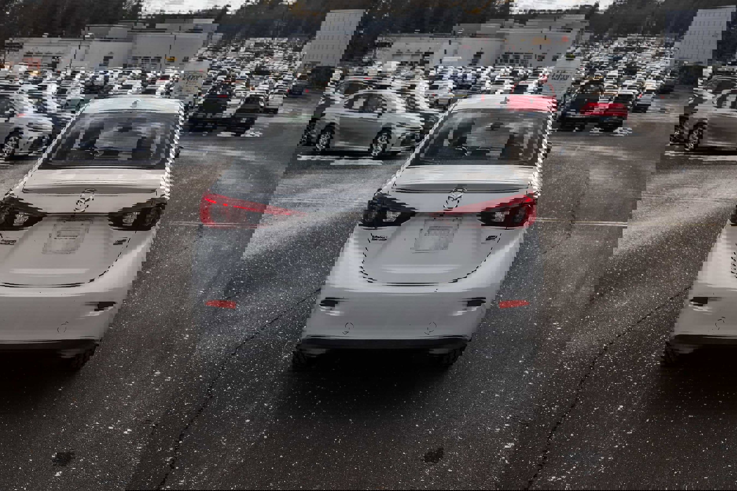 Used 2015 MAZDA MAZDA3 i Touring w/ Technology Package image 5