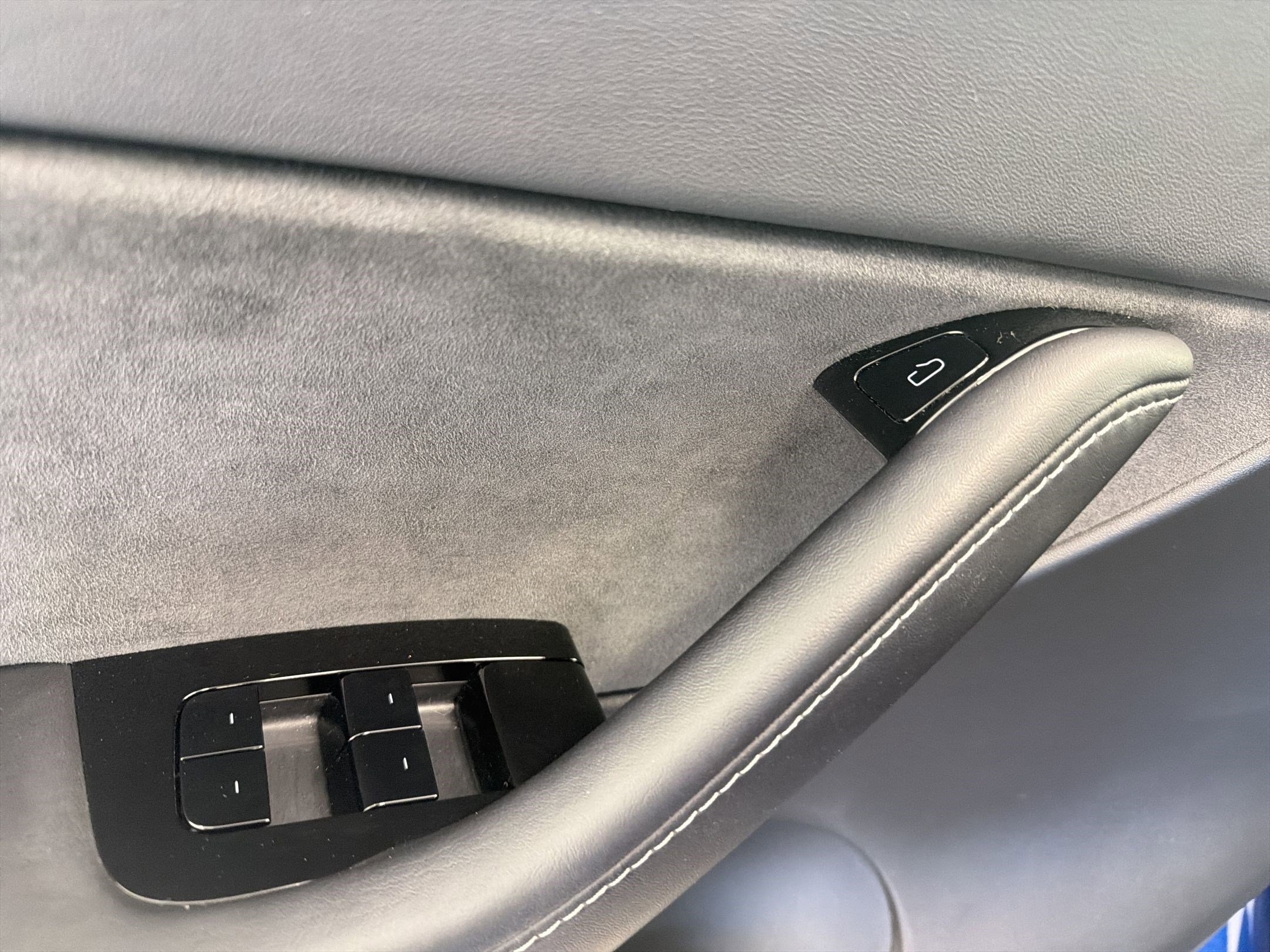 Used 2020 Tesla Model Y Performance image 12