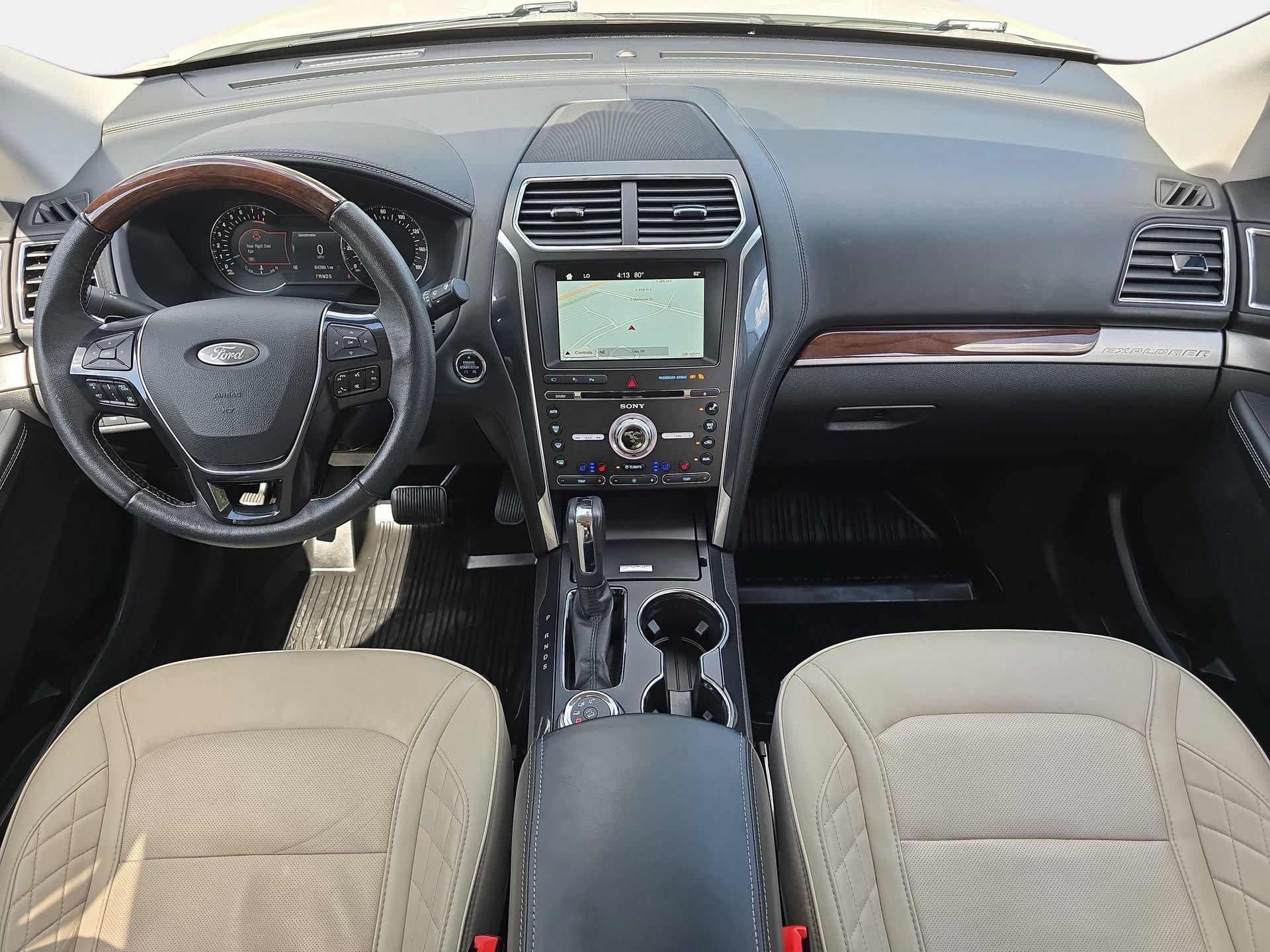 Used 2018 Ford Explorer Platinum AWD/4WD image 9