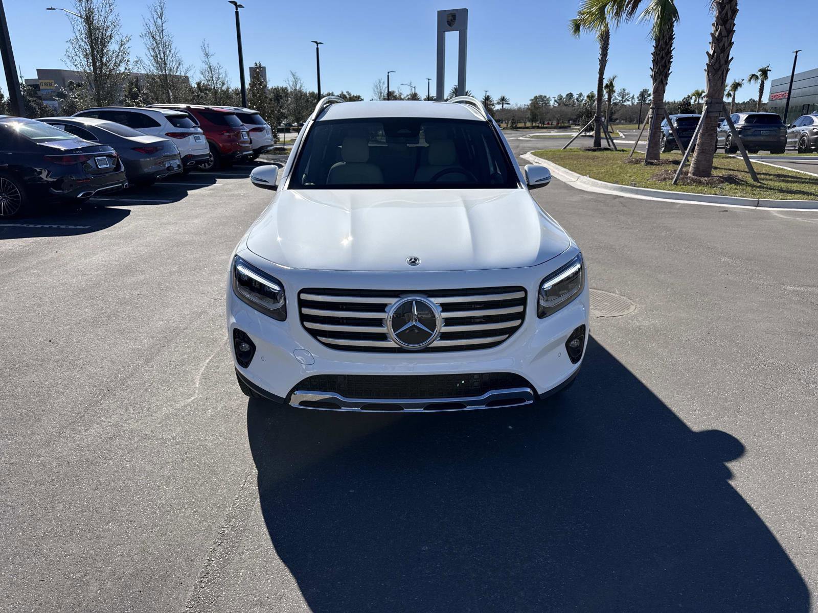 Used 2025 Mercedes-Benz GLB 250 image 8