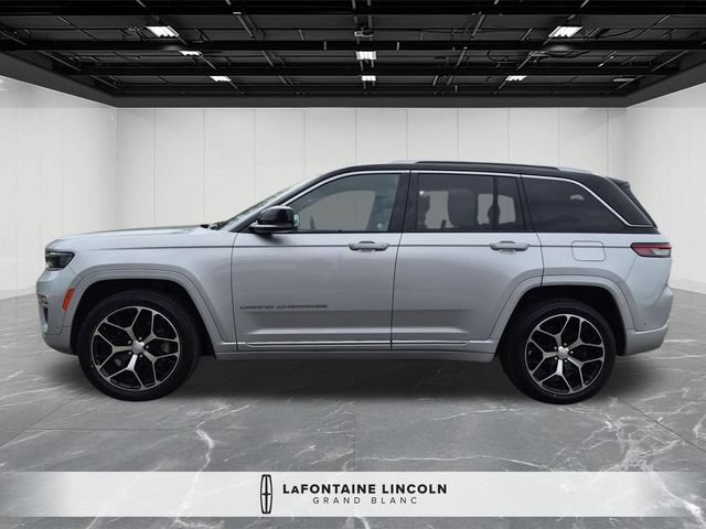 Used 2022 Jeep Grand Cherokee Summit AWD/4WD image 2
