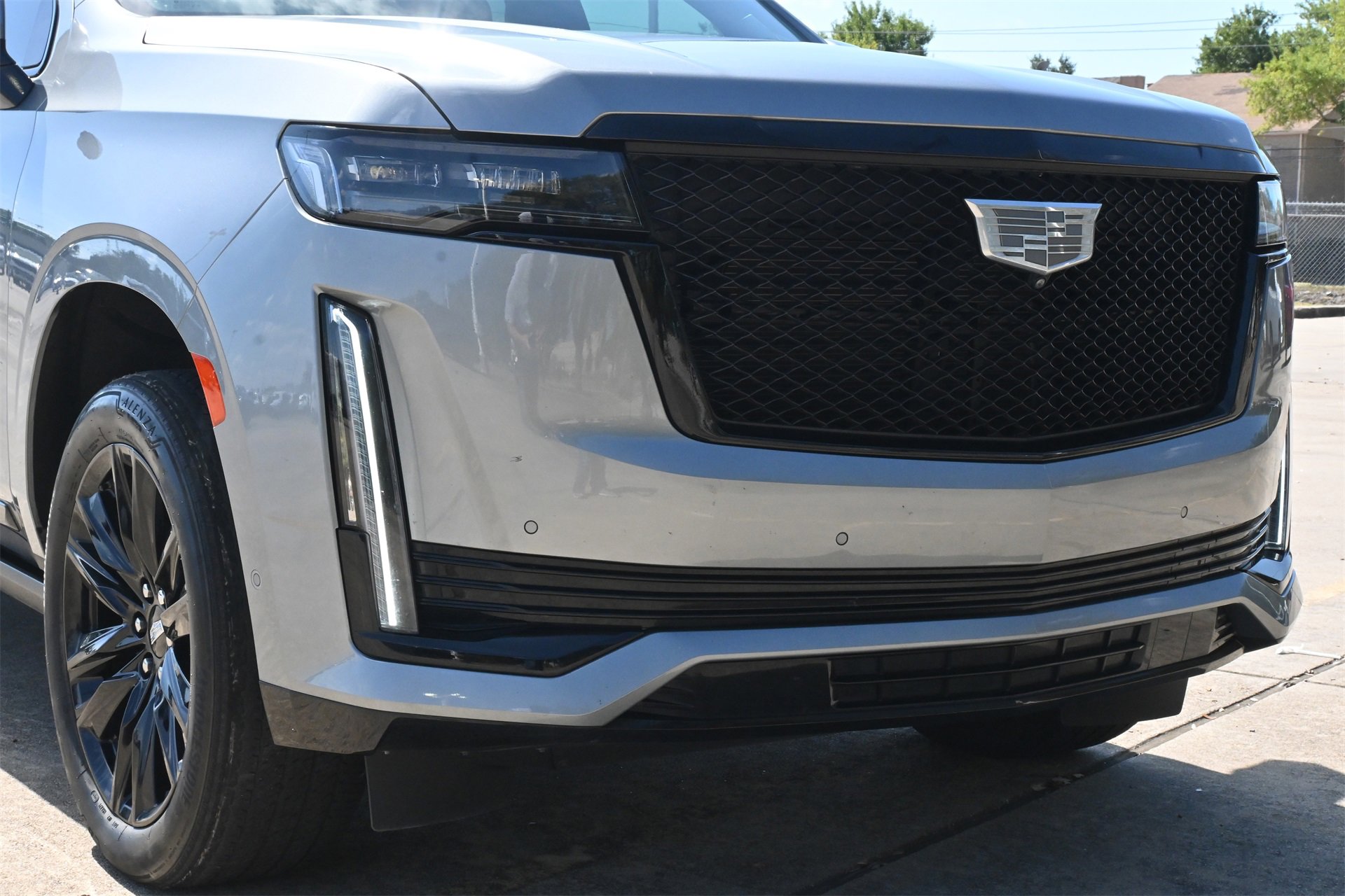 Certified 2023 Cadillac Escalade Sport Platinum w/ LPO, Floor Liner Package image 30