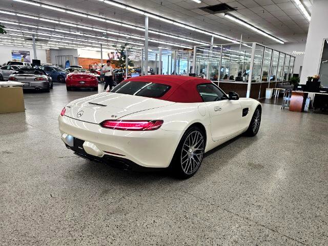 Used 2018 Mercedes-Benz AMG GT Roadster image 4