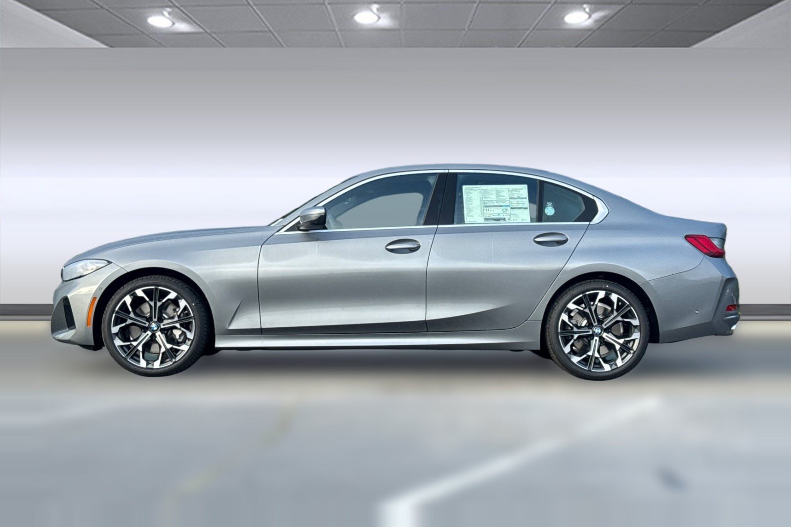 Used 2026 BMW 330i Sedan w/ Premium Package RWD image 2