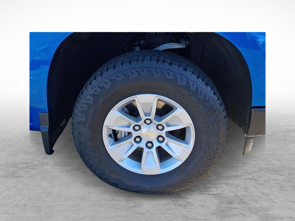 Used 2022 Chevrolet Silverado 1500 W/T w/ WT Value Package AWD/4WD image 9