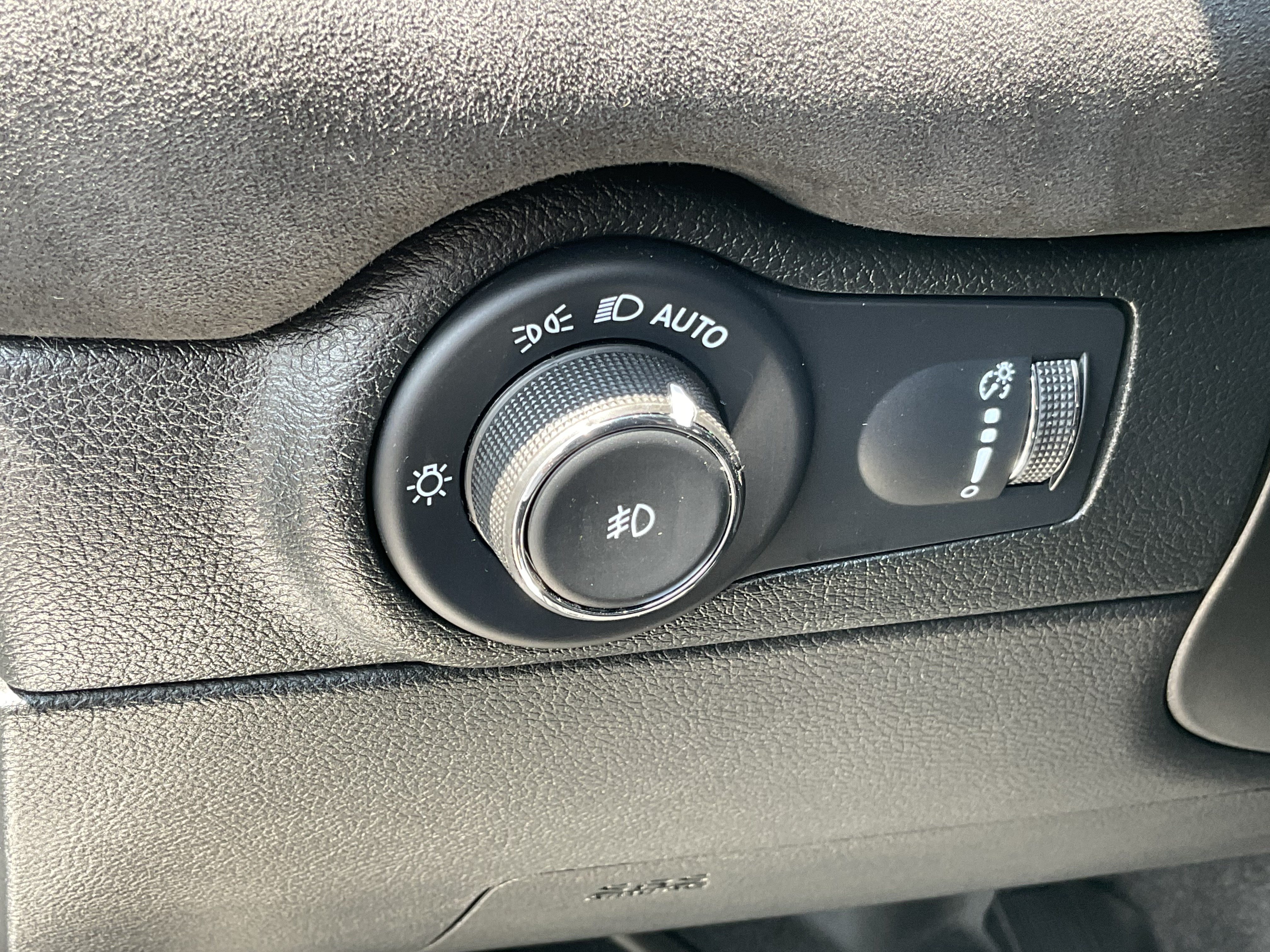 Used 2022 Dodge Durango SRT w/ SRT Interior Appearance Group AWD/4WD image 29