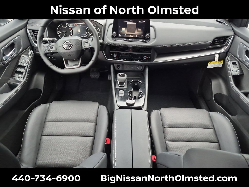 New 2026 Nissan Rogue Dark Armor AWD/4WD image 17