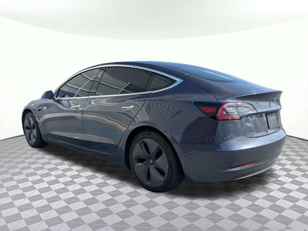 Used 2020 Tesla Model 3 Standard Range Plus RWD image 6