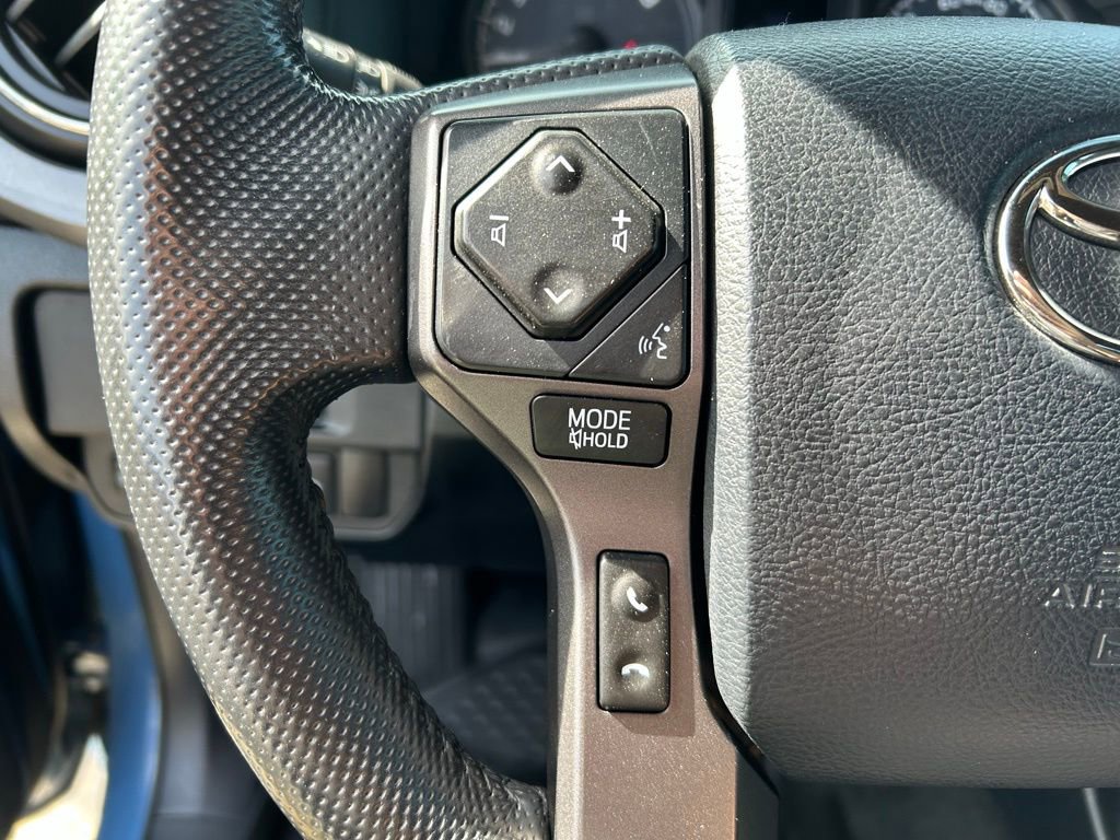 Used 2019 Toyota Tacoma TRD Sport w/ Technology Package image 14