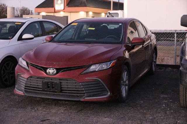 Certified 2022 Toyota Camry LE image 4