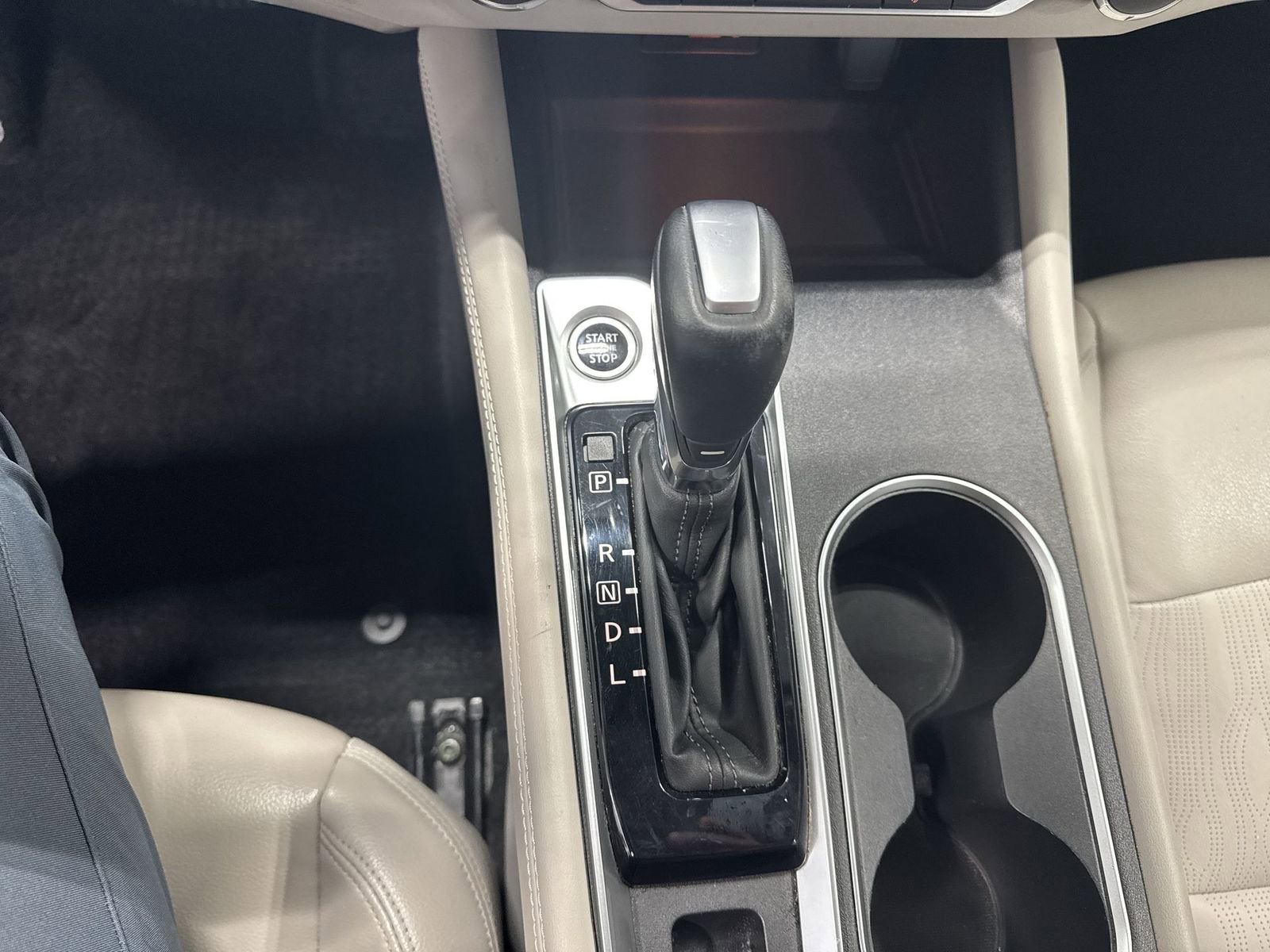 Certified 2019 Nissan Altima 2.5 Platinum AWD/4WD image 24