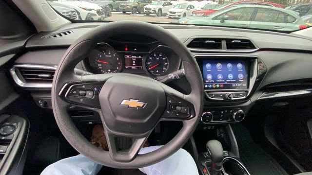 Used 2023 Chevrolet TrailBlazer LT w/ Convenience Package image 19