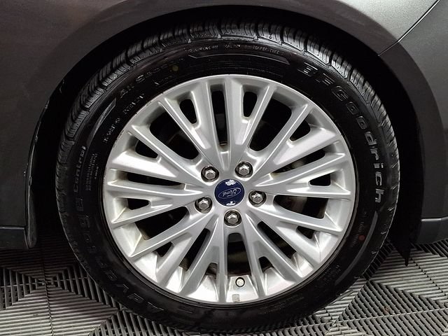 Used 2015 Ford Focus Titanium FWD image 11