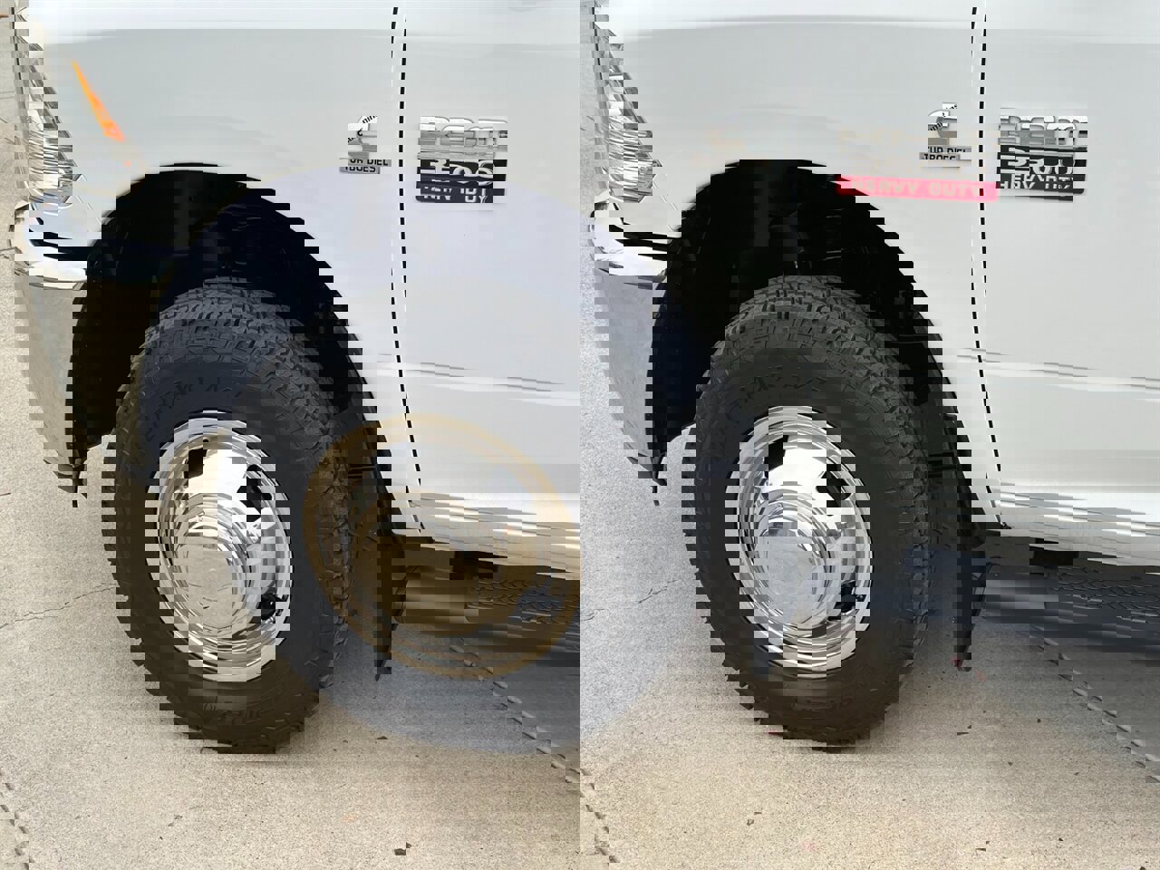 Used 2012 RAM 3500 ST w/ Chrome Appearance Group image 35