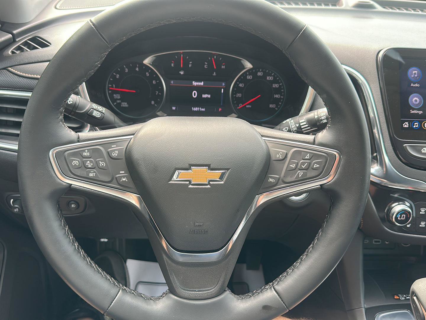 Used 2024 Chevrolet Equinox Premier FWD image 25