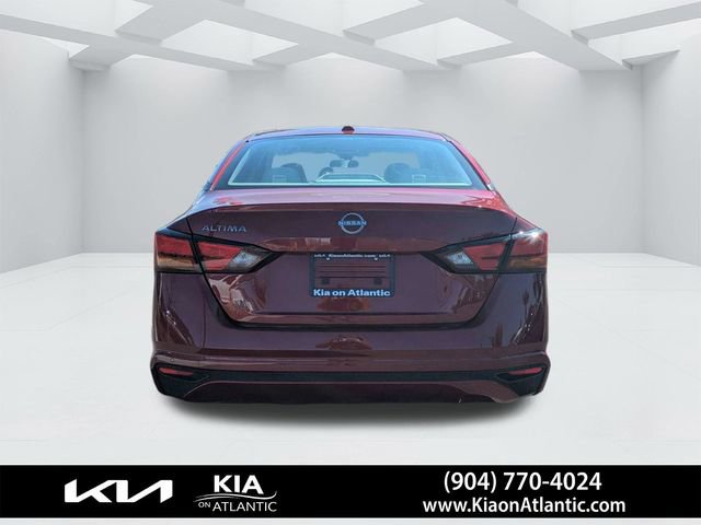 Used 2025 Nissan Altima 2.5 SV image 4