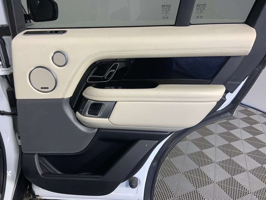 Used 2019 Land Rover Range Rover HSE AWD/4WD image 13