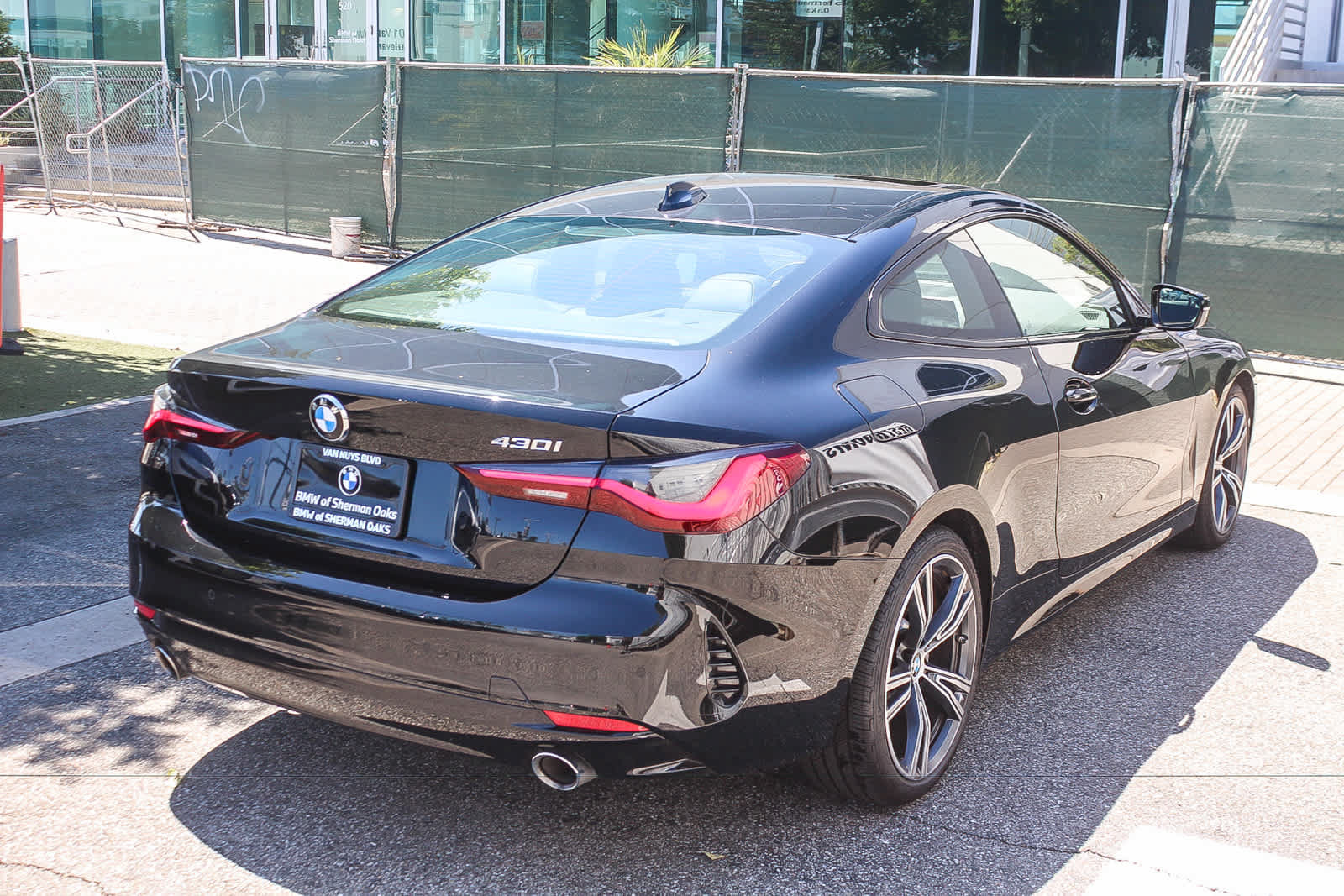 Used 2023 BMW 430i Coupe w/ Premium Package RWD image 4