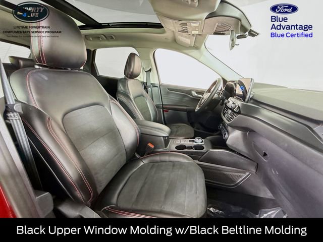 Certified 2022 Ford Escape SEL w/ SEL Stealth AWD Package image 31