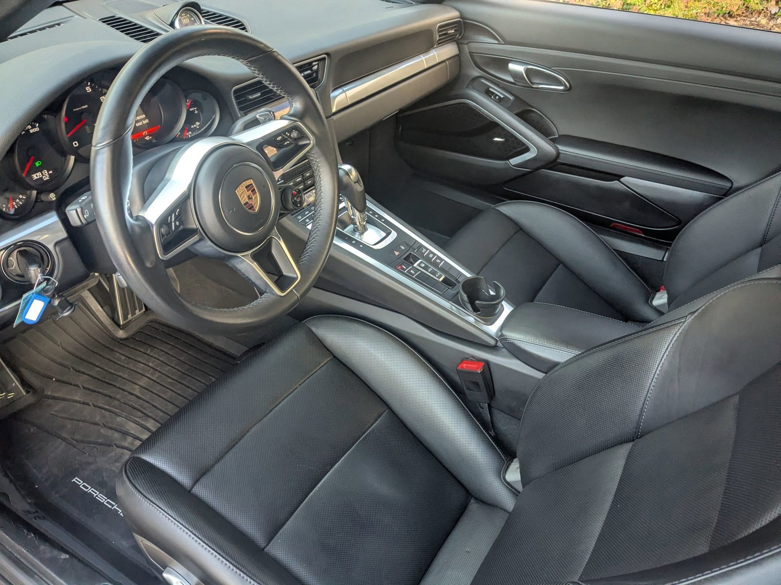 Used 2017 Porsche 911 Carrera S image 4