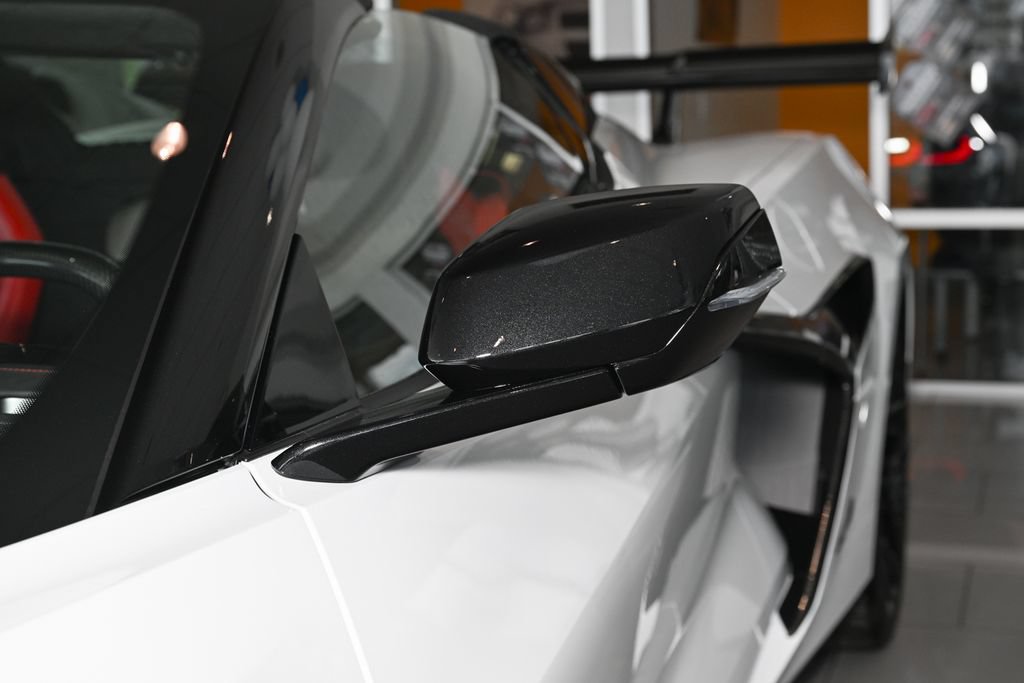 New 2026 Chevrolet Corvette ZR1 w/ ZR1 Carbon Fiber Aero Package RWD image 14