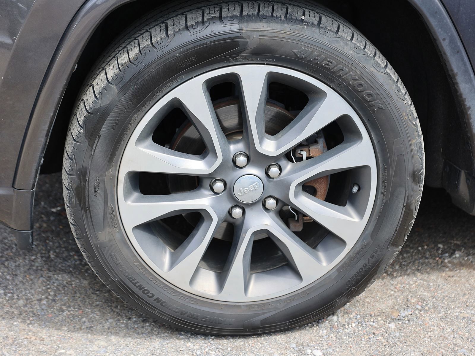 Used 2017 Jeep Grand Cherokee Overland AWD/4WD image 9