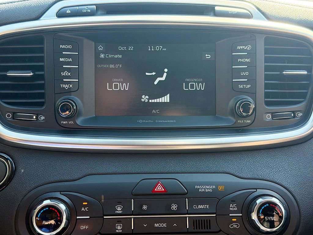 Used 2018 Kia Sorento EX image 16