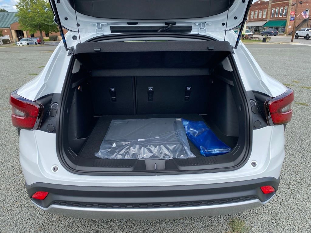 New 2026 Chevrolet Trax LT image 18