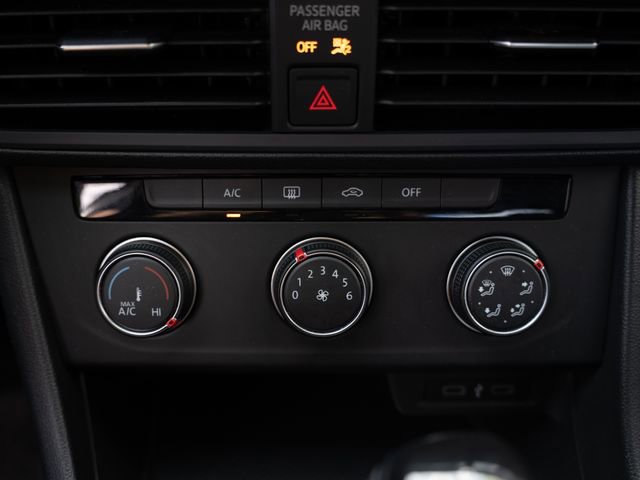 Certified 2022 Volkswagen Jetta Sport image 25