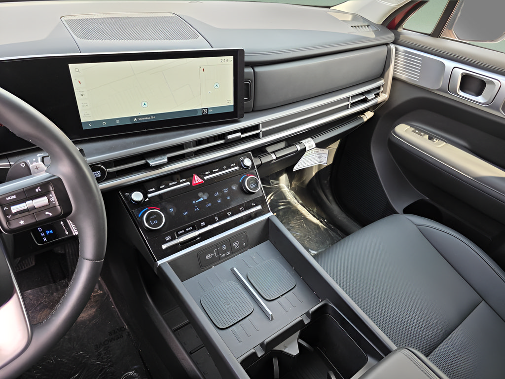 Certified 2025 Hyundai Santa Fe XRT AWD/4WD image 17