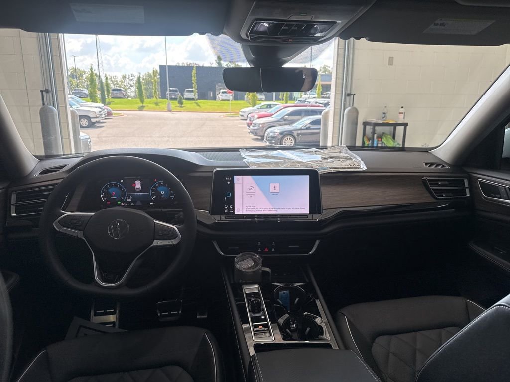 New 2026 Volkswagen Atlas SEL Premium R-Line image 10