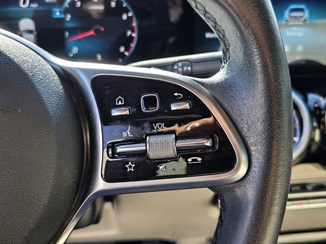 Used 2022 Mercedes-Benz GLB 250 image 26