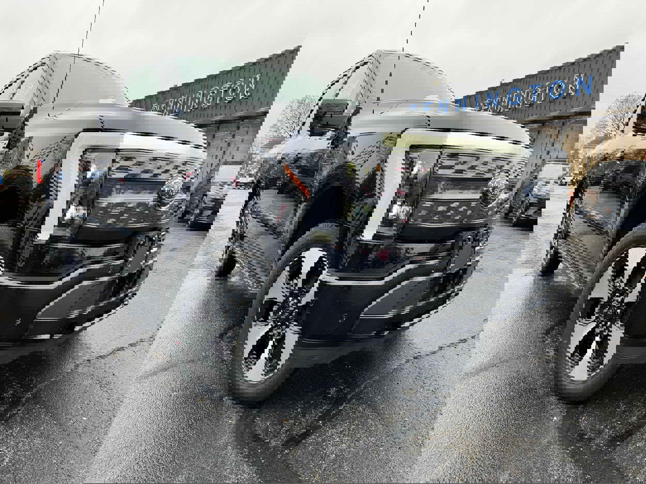 New 2023 Ford F150 Lightning Platinum image 1