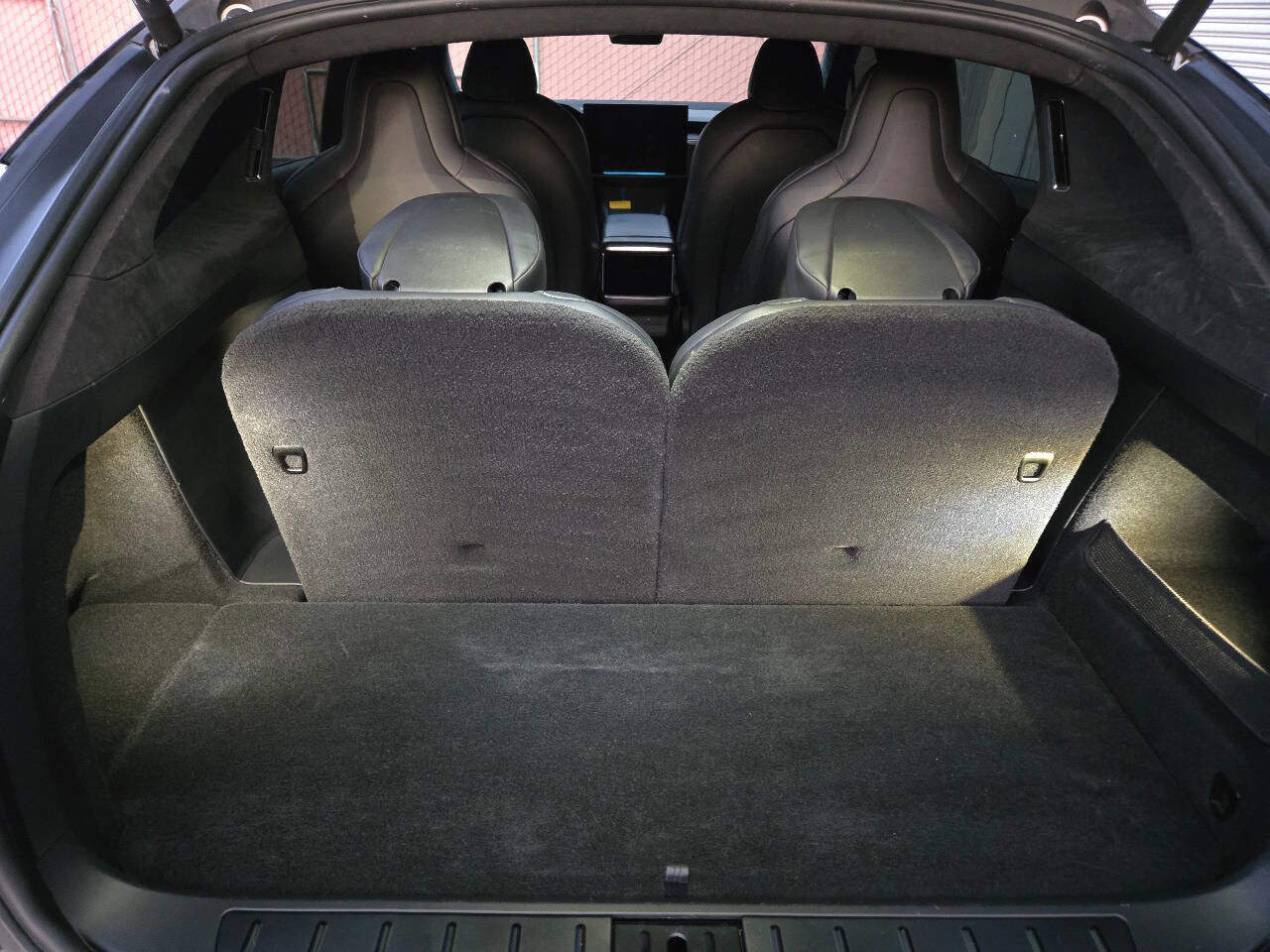 Used 2022 Tesla Model X Base AWD 4dr SUV image 24