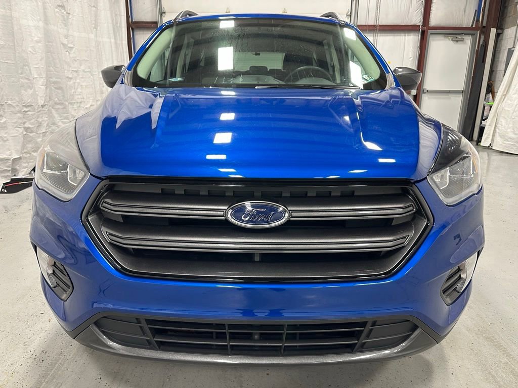 Used 2019 Ford Escape SEL image 2