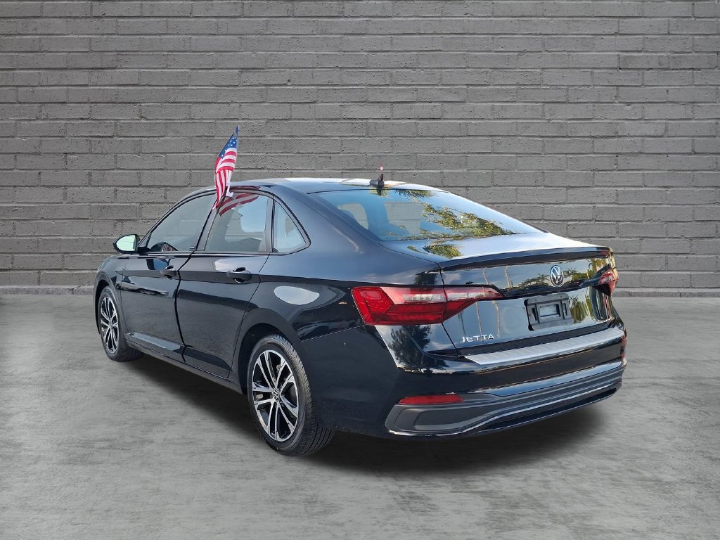 Certified 2023 Volkswagen Jetta Sport FWD image 9