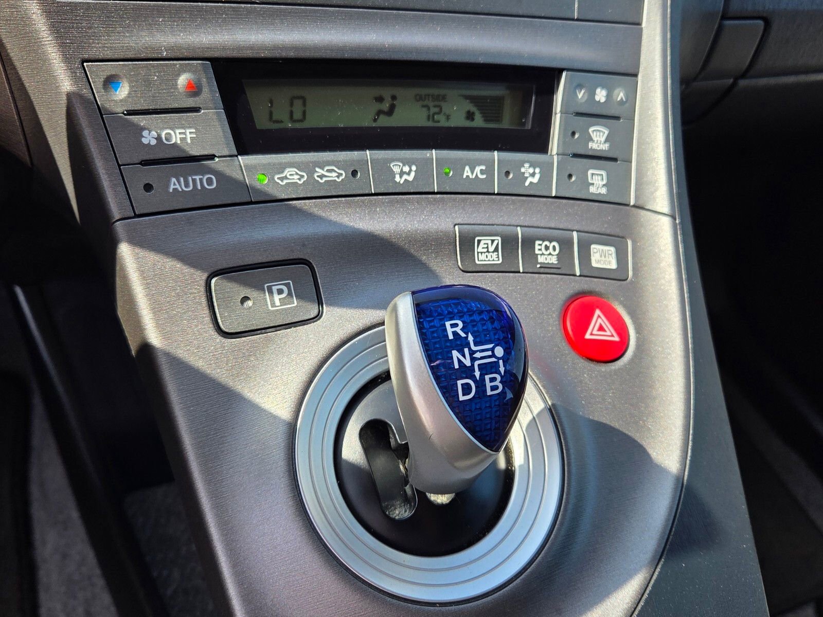 Used 2014 Toyota Prius Two image 22