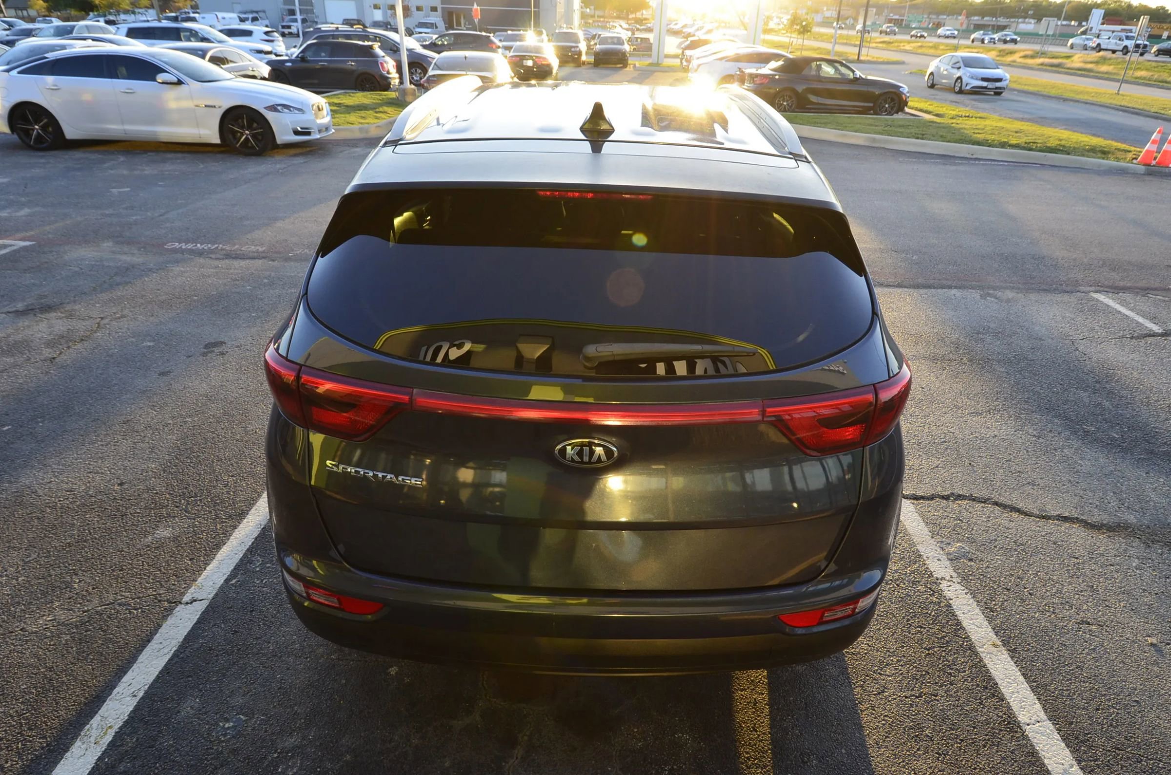 Used 2018 Kia Sportage LX w/ LX Technology Package image 10