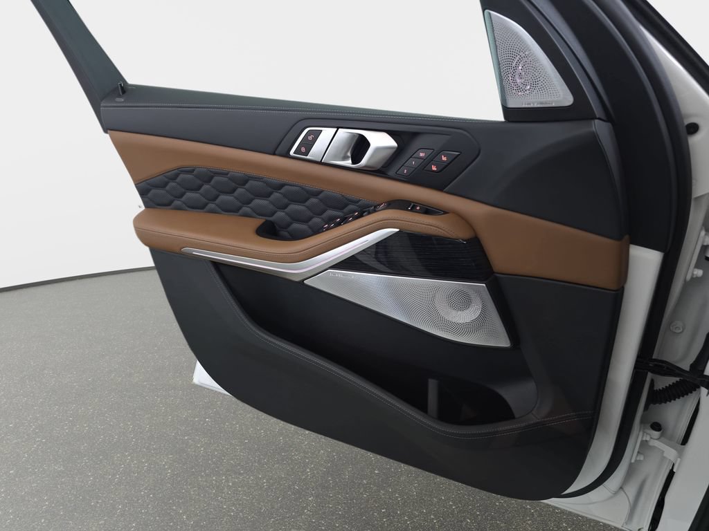 New 2026 BMW X5 M Competition w/ Executive Package AWD/4WD image 26