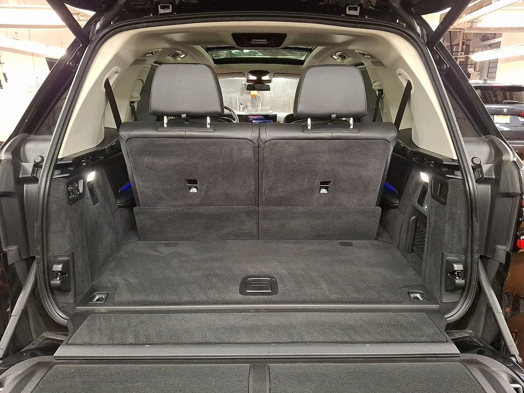 Certified 2023 BMW X7 xDrive40i w/ Premium Package image 28