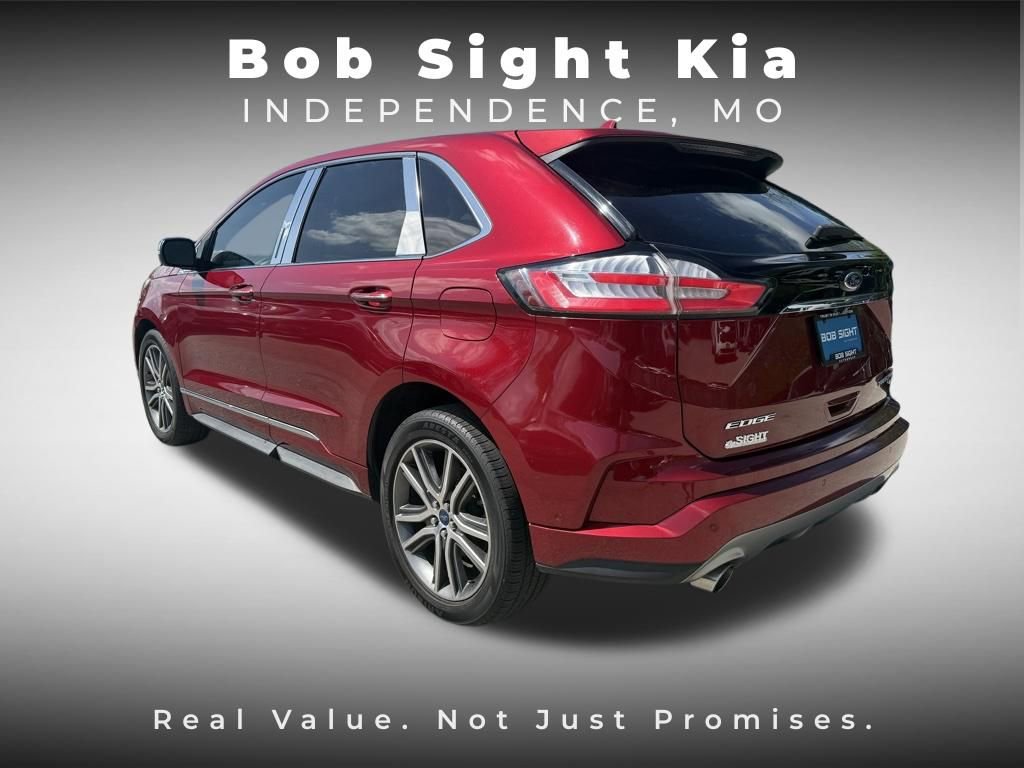 Used 2019 Ford Edge Titanium w/ Equipment Group 301A FWD image 14