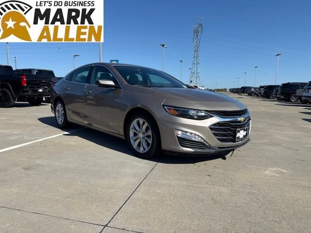 Used 2022 Chevrolet Malibu LT FWD image 1