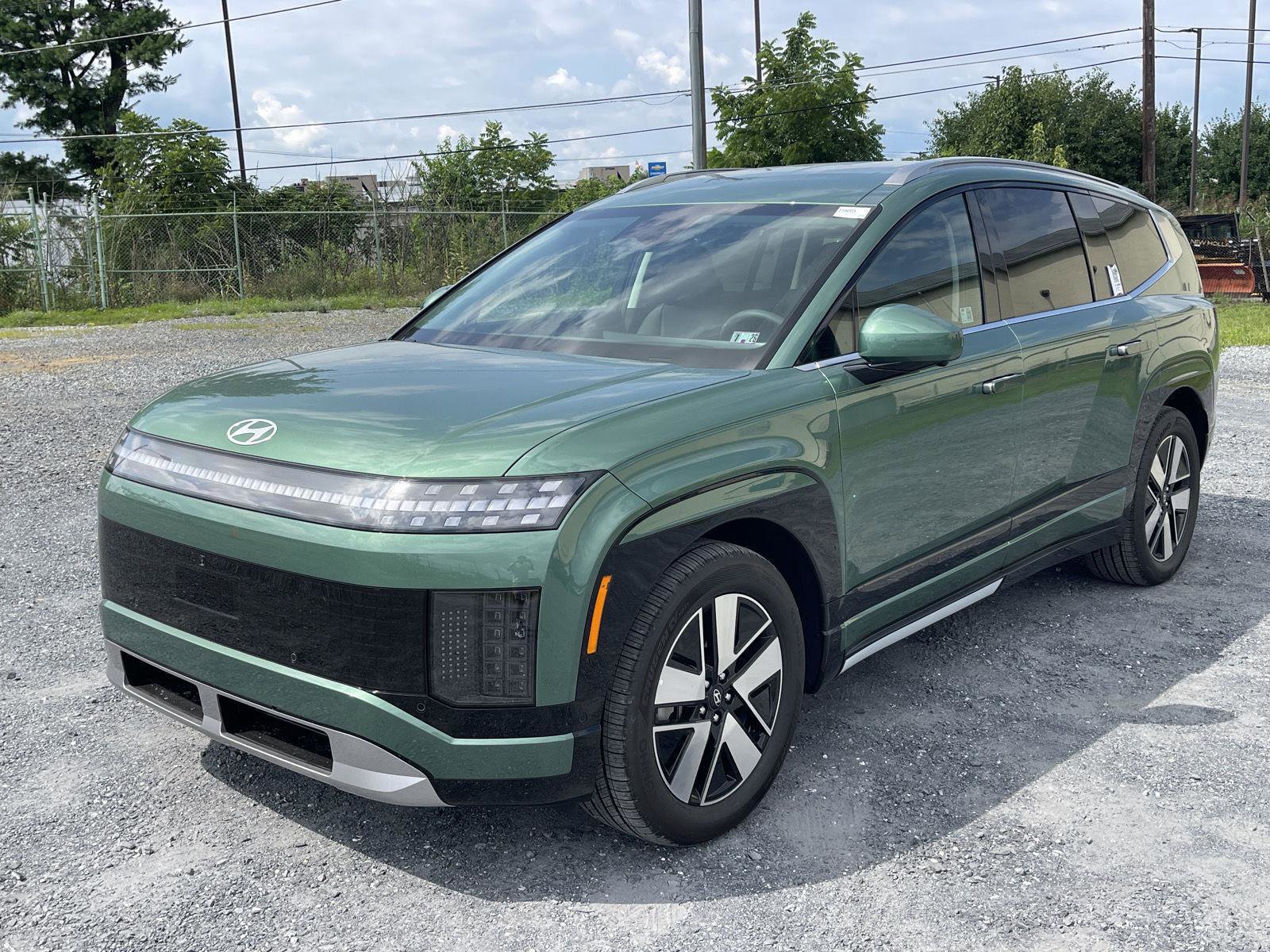 New 2026 Hyundai Ioniq 9 SEL image 4