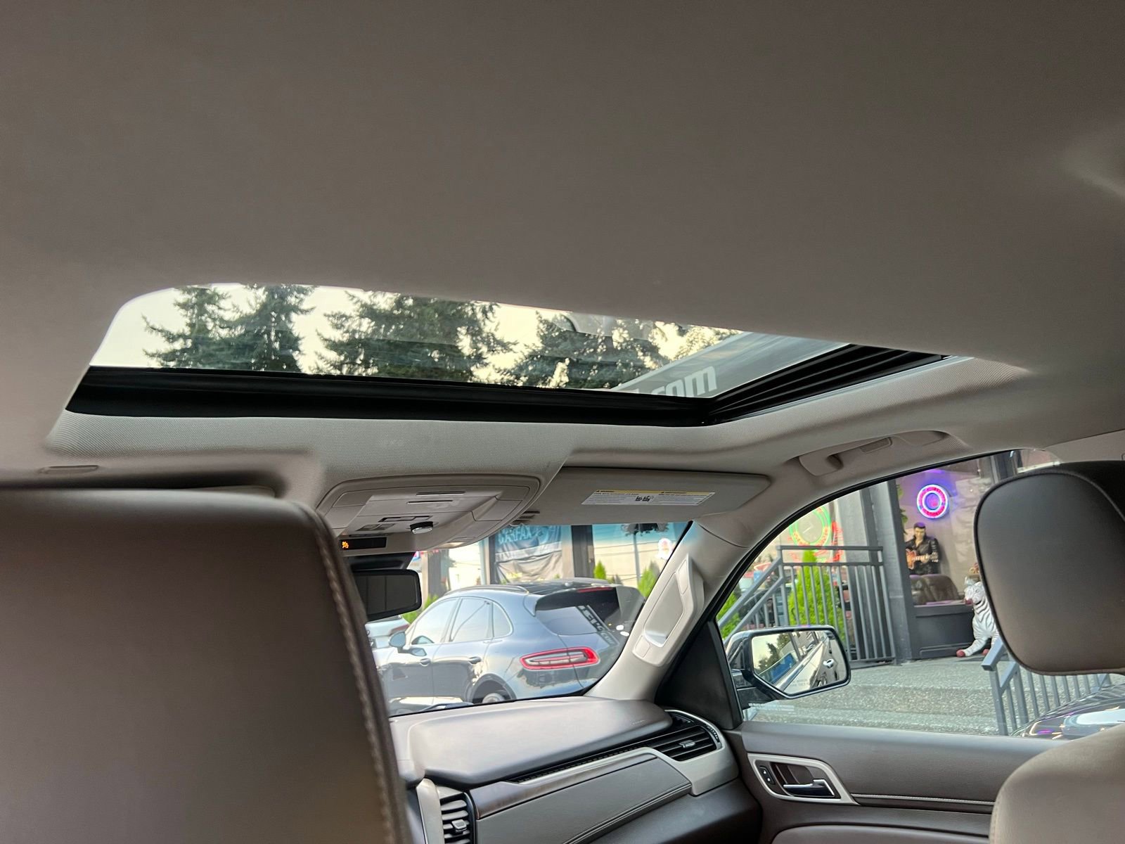 Used 2019 GMC Yukon XL Denali image 25