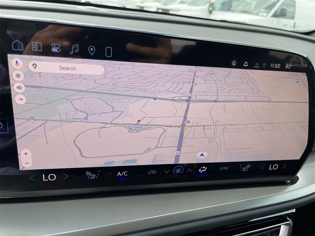 New 2026 Chevrolet Traverse LT w/ Sun and Wheel Package image 18