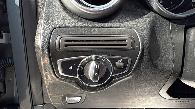 Used 2018 Mercedes-Benz GLC 300 GLC 300 image 17