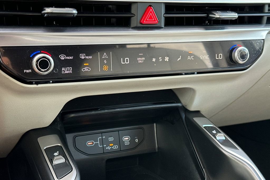Used 2025 Kia Sorento EX image 25