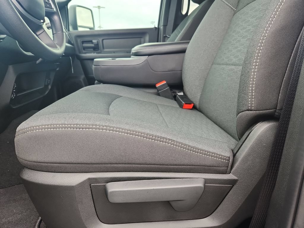 New 2026 RAM 3500 Tradesman AWD/4WD image 11