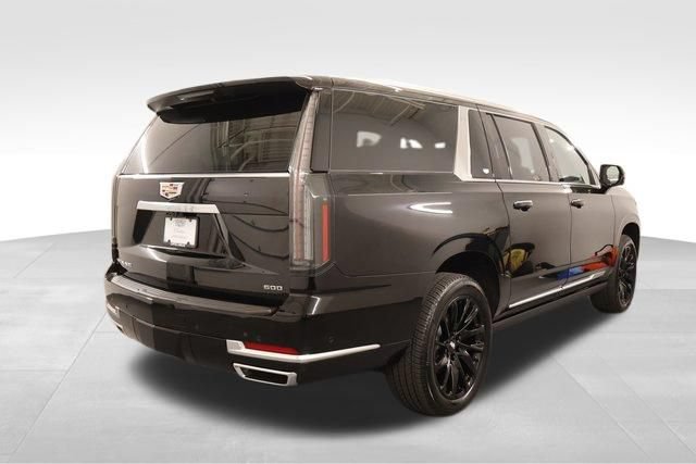 Used 2026 Cadillac Escalade ESV Luxury w/ Touring Package AWD/4WD image 2
