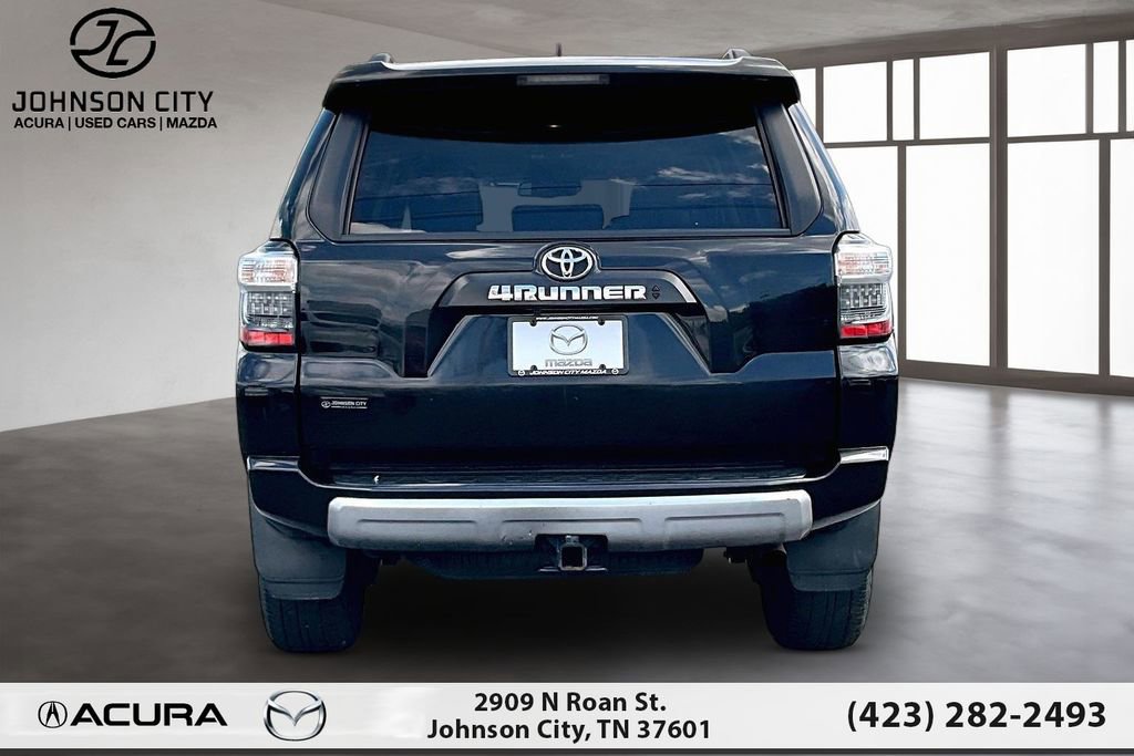 Used 2022 Toyota 4Runner TRD Off-Road Premium AWD/4WD image 4